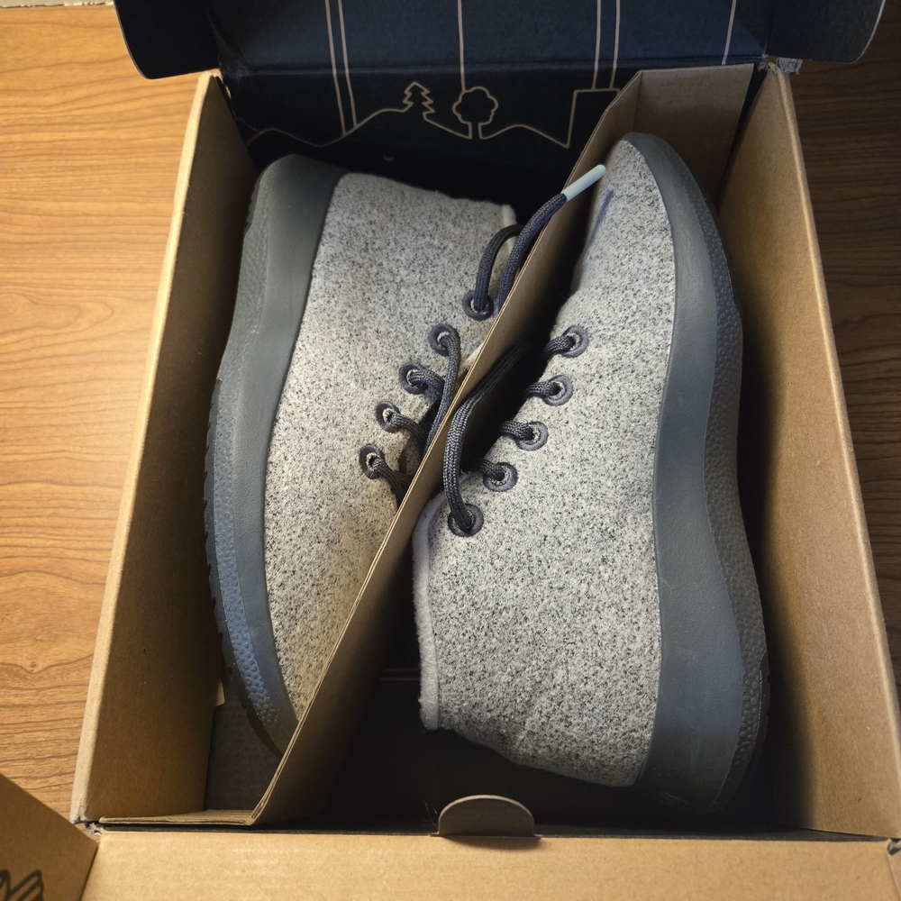 Allbirds Womens Size 11 Runner Up Mizzle